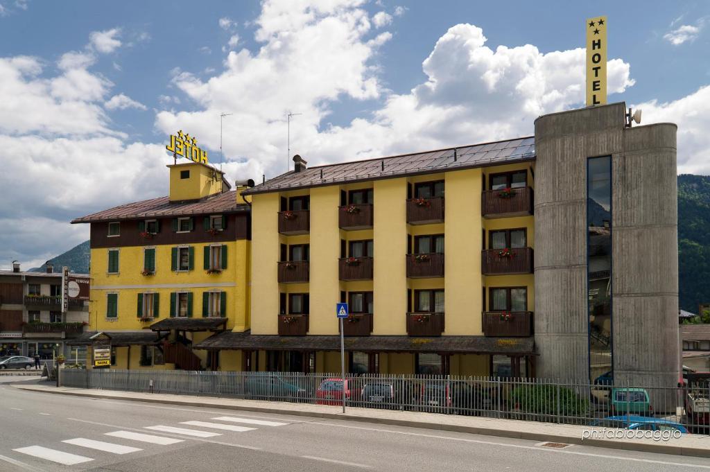 Hotel Ferrovia Calalzo di Cadore Luaran gambar