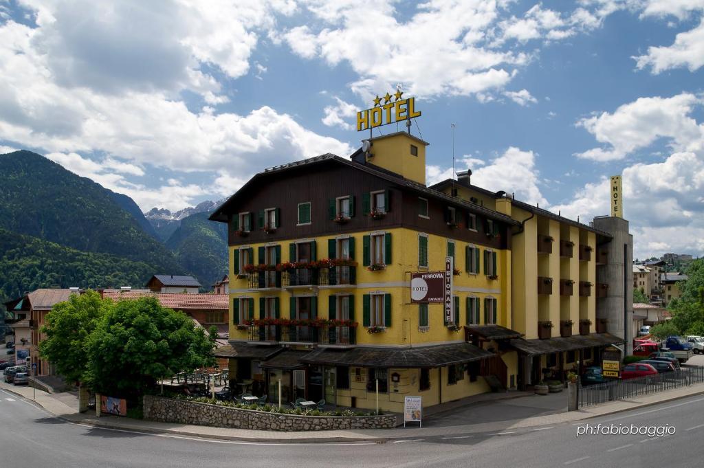 Hotel Ferrovia Calalzo di Cadore Luaran gambar